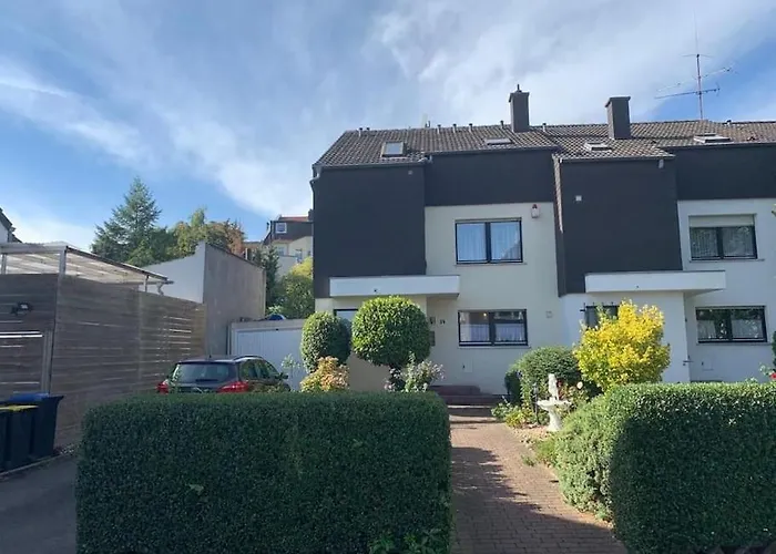 Private With Balcony In Dortmund-brackel Daire *