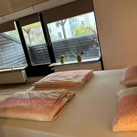 Appartamento Private With Balcony In Dortmund-brackel Dortmund