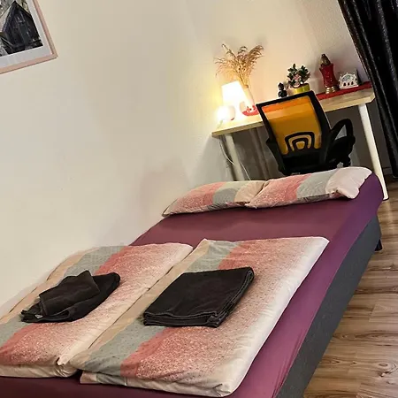 Private With Balcony In Dortmund-brackel Appartement Dortmund